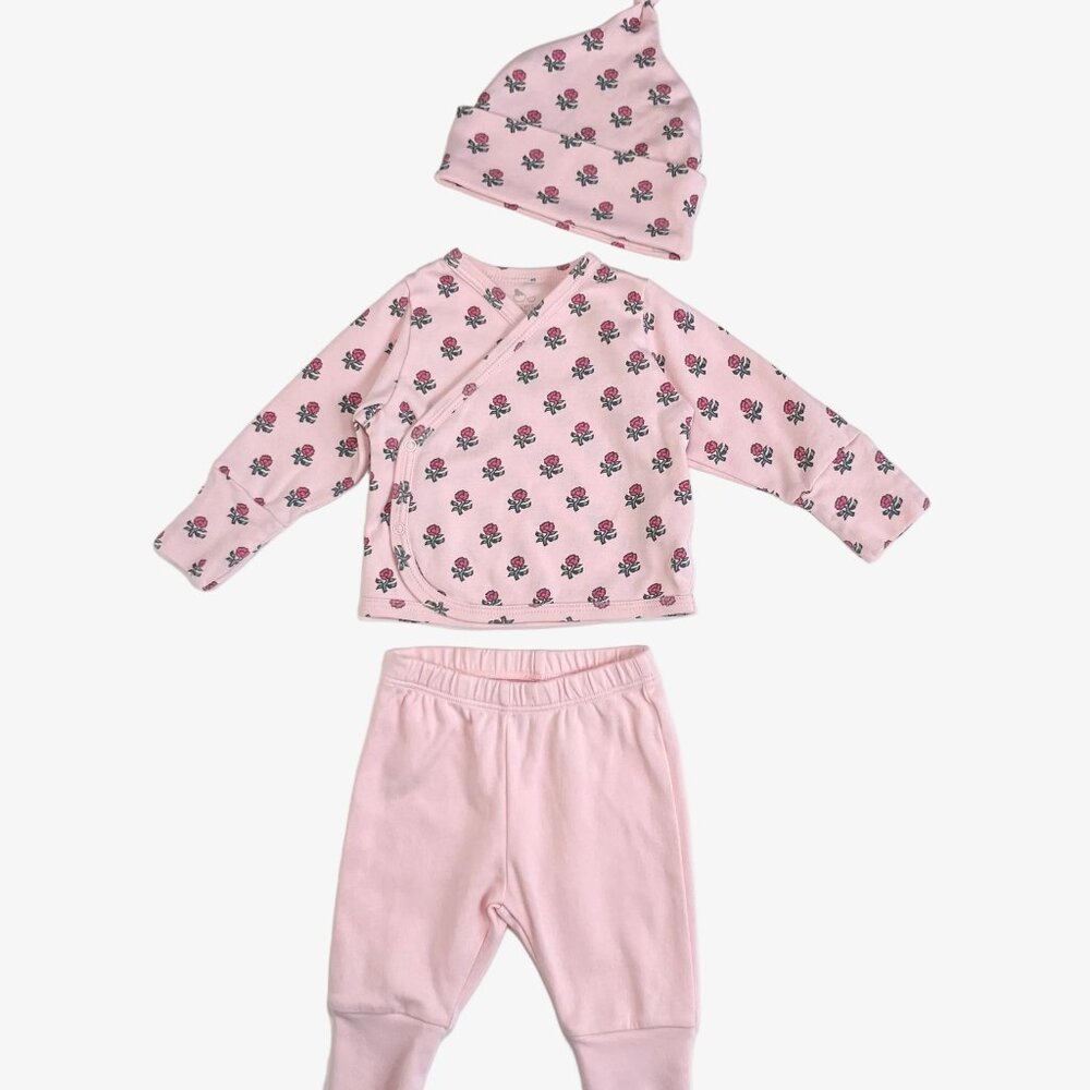 Pink Chicken – Newborn Set (Top, Bottom & Hat)
